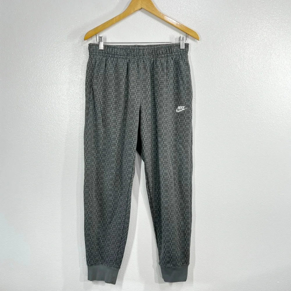 Nike Sportswear Club Fleece Monogram Joggers Mens M Grey Allover Print HJ6884